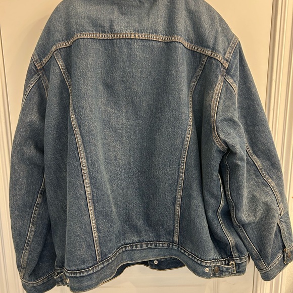 Levi's Blue Denim Jacket with Sherpa Collar - Picture 2 of 11